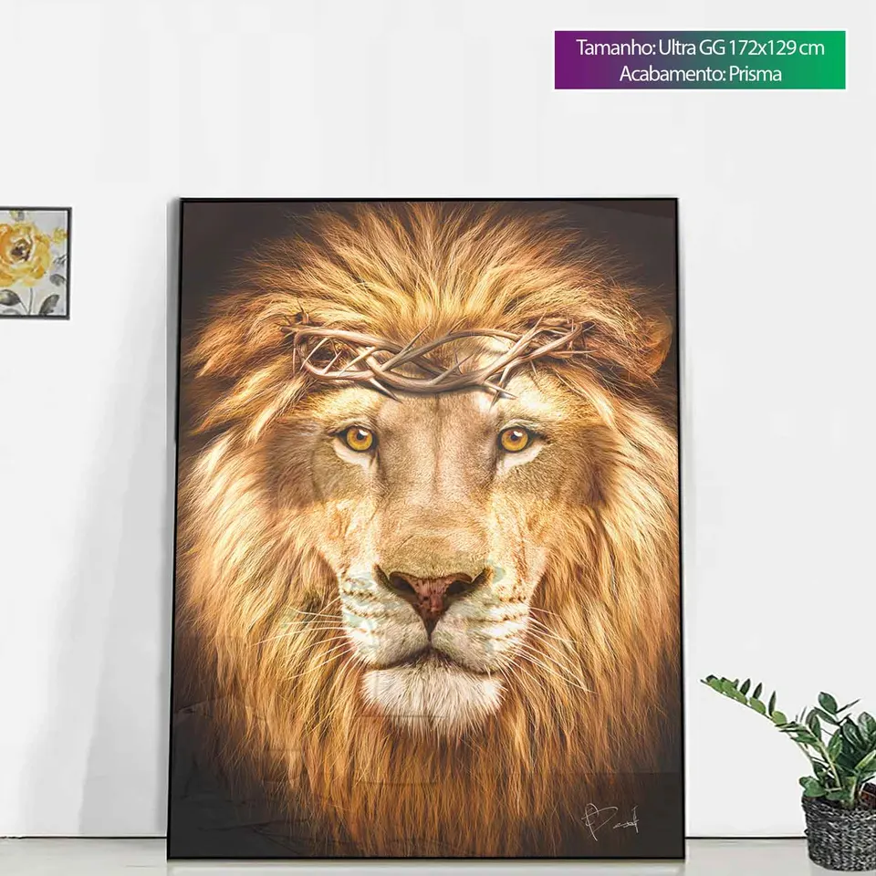 Quadro decorativo Leão de Judá Moldura em Prisma em Parede Branca