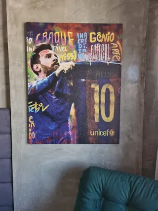 Quadro O ET da Catalunha Messi na casa de Lucas Ferraz