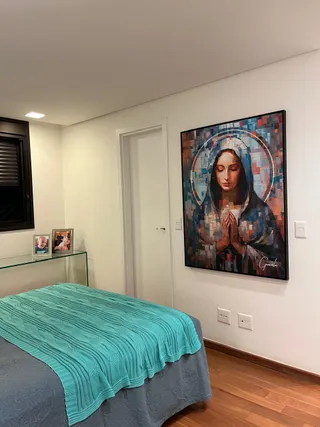 Quadro Virgem Maria Grid Art na casa de Marina