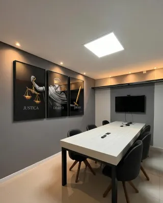 Quadro Justiça, Direito e Ordem 3 peças na casa de Rodrigo Gonçalves