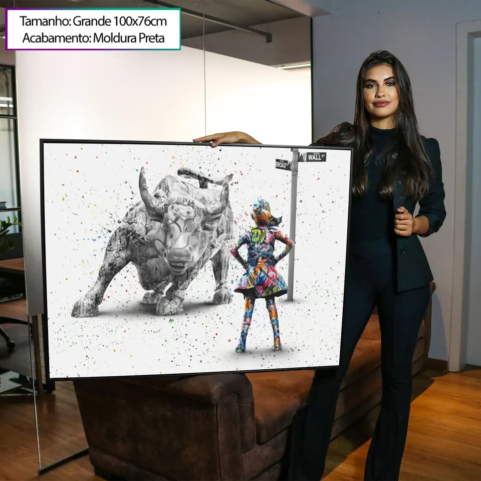 Quadro decorativo com touro de Wall Street e menina olhando para ele. Menina destemida grafite craig