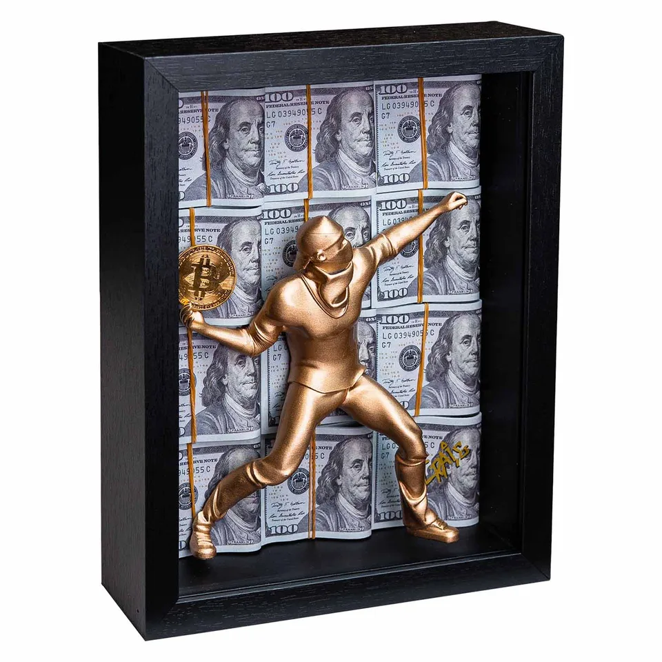 the crypto thrower 3D — figura dourada em arremesso — arte de Craig