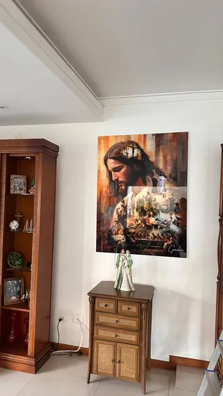 Quadro O Legado de Cristo na casa de Daniela Moura