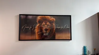 Quadro Nunca Foi Sorte, Sempre Foi Deus: Leão de Fé na casa de Rafael