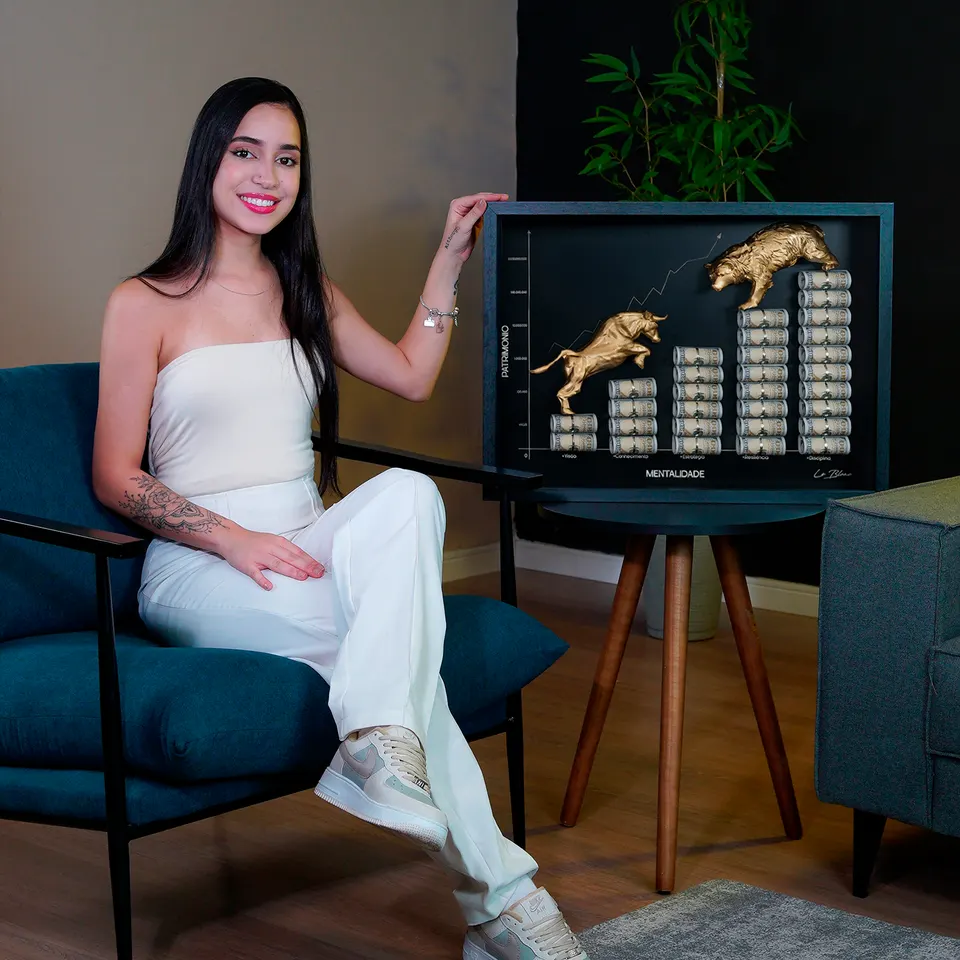 the golden financial chart — composição com linhas ascendentes de crescimento