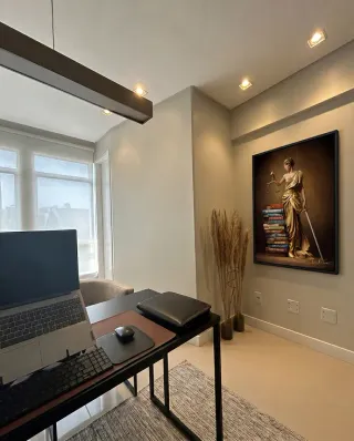 Quadro Conhecimento da Deusa da Justiça na casa de Jéssica Soares