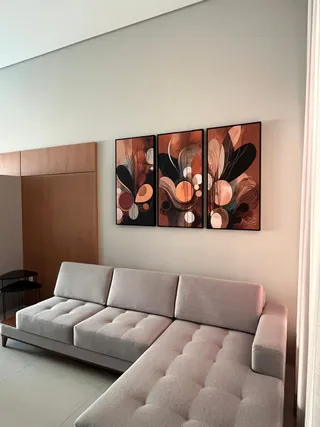 Quadro Boho Areia e Terra 3 Peças na casa de Robson Miranda Guimarães