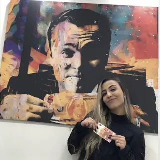 Quadro INVENCÍVEL na casa de Rafaela Sousa