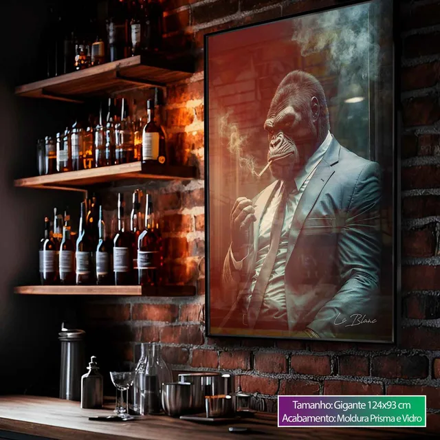 Quadro O Gorila Gângster em bar com prateleiras de bebidas e parede de tijolo