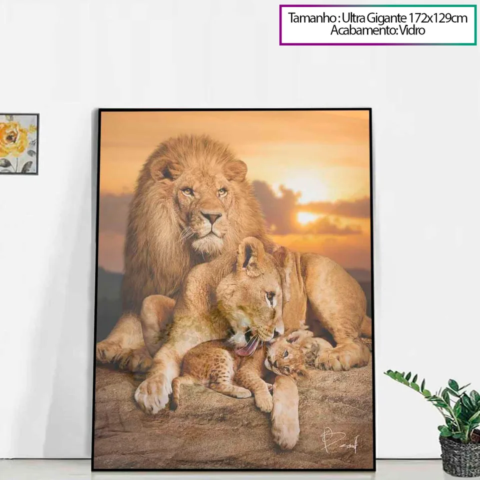 Quadro Família de Leões - O Primogênito com vidro apoiado no chão