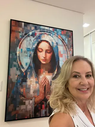 Quadro Virgem Maria Grid Art na casa de Vania Carneiro