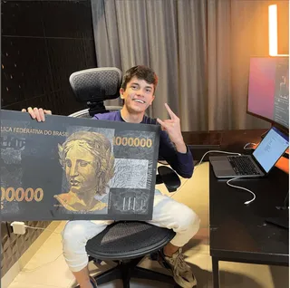 Quadro 1 Milhão de Reais na casa de Iagor