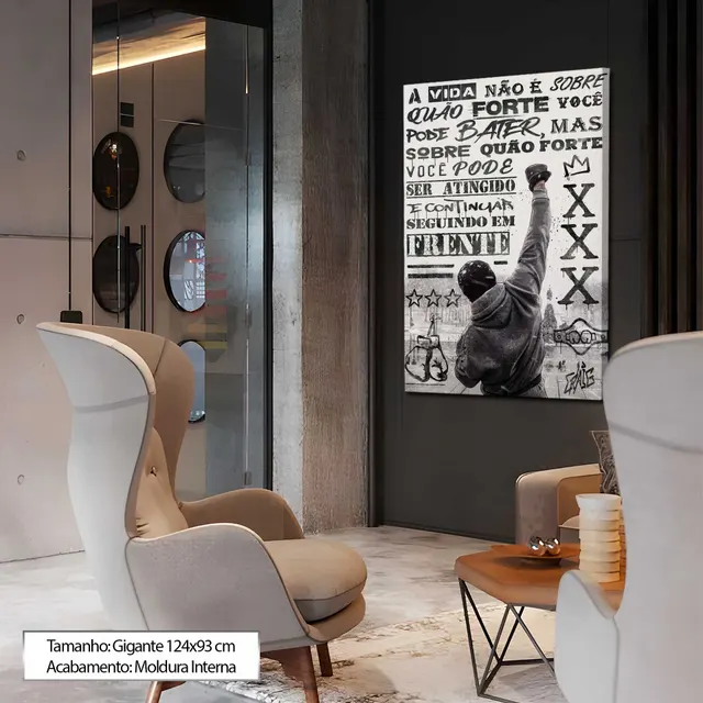 Quadro Rocky Balboa Grafite em lounge com poltronas e pilar de concreto