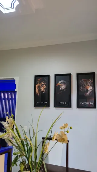 Quadro Disciplina, Execução e Foco Realista 3 Peças na casa de Rafaela Santos