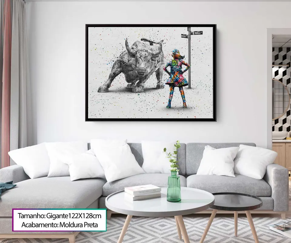 Quadro decorativo com touro de Wall Street e menina olhando para ele. Menina destemida grafite craig