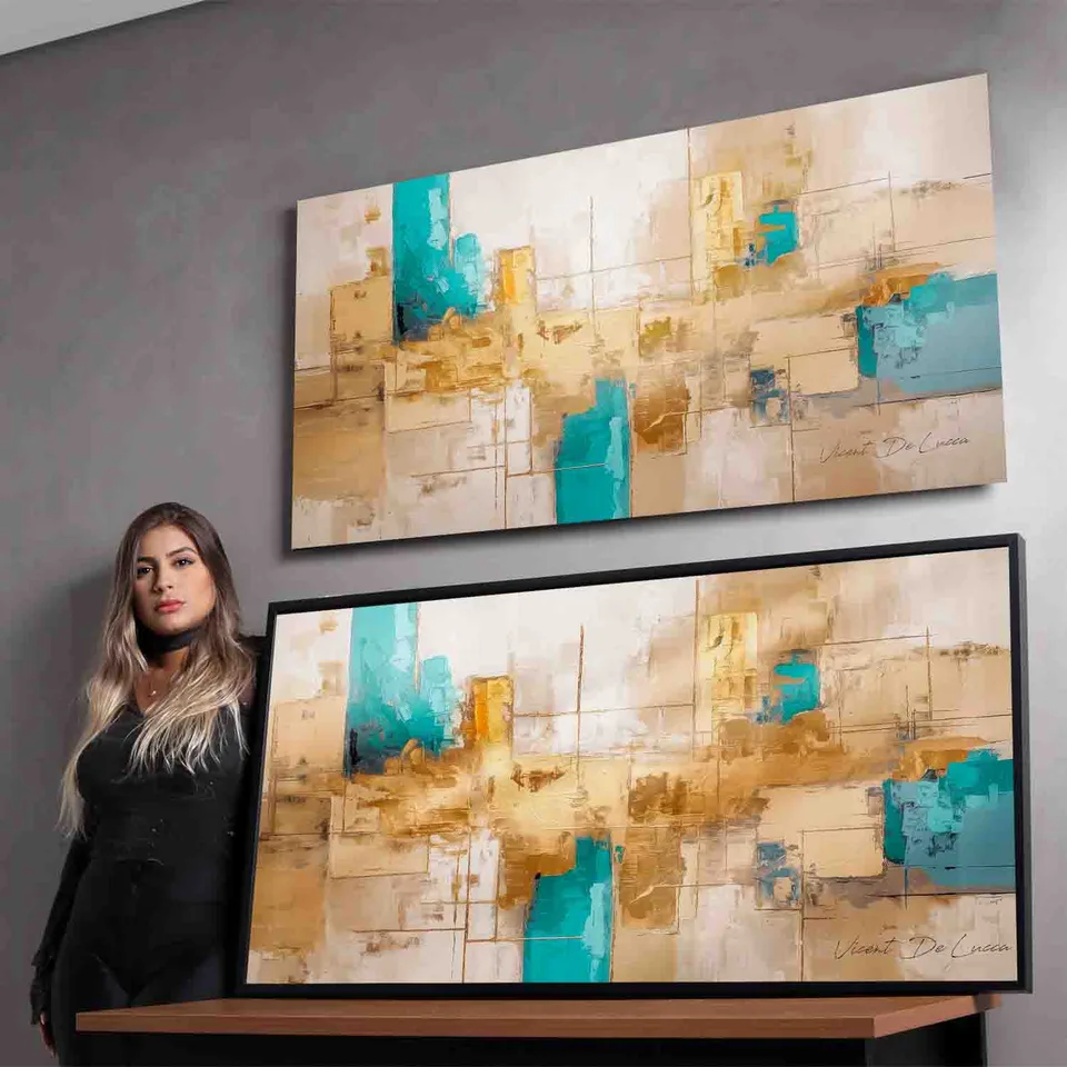 Quadro Arquitetura Abstrata com moldura Prisma e vidro ao lado de uma pessoa, para mostrar o tamanho