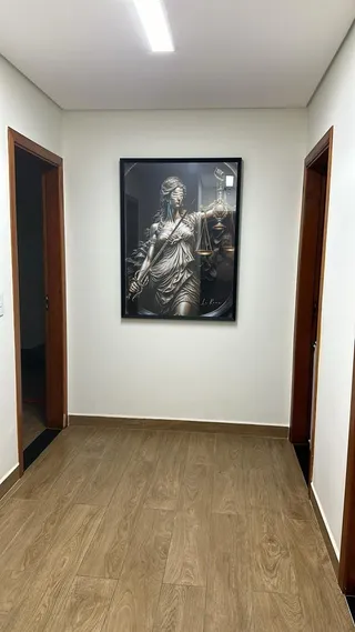 Quadro Deusa da Justiça na casa de Gustavo T.