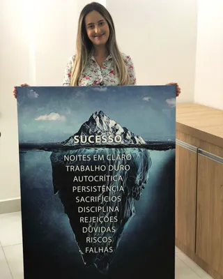 Quadro Iceberg do Sucesso na casa de Sheila Vieira