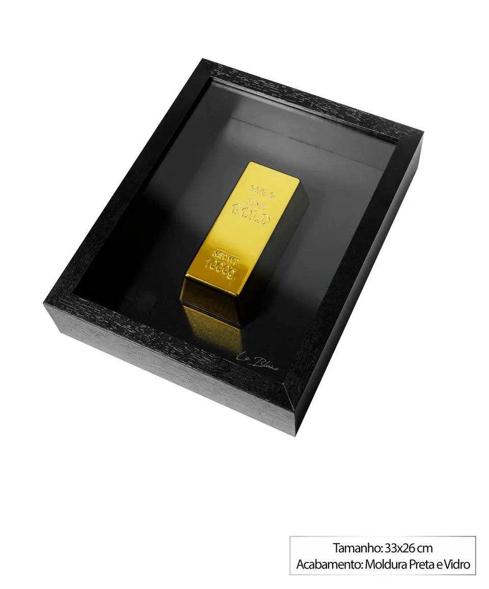 The Golden Bar Of Abundance reclinado em fundo branco