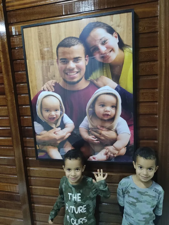 Foto de Familia em Pintura na casa de Francisella Amaral