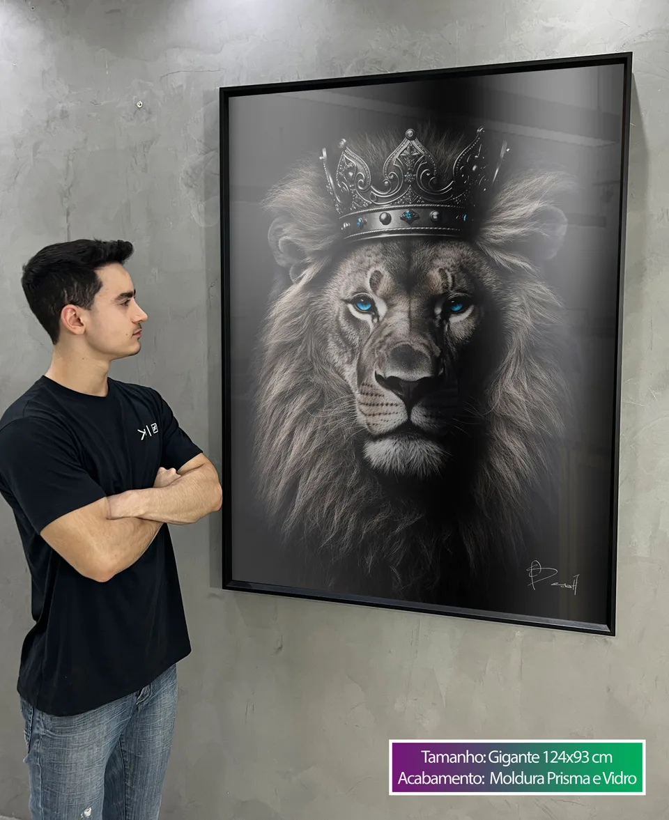 Quadro leão decorativo com moldura preta - ambiente sala