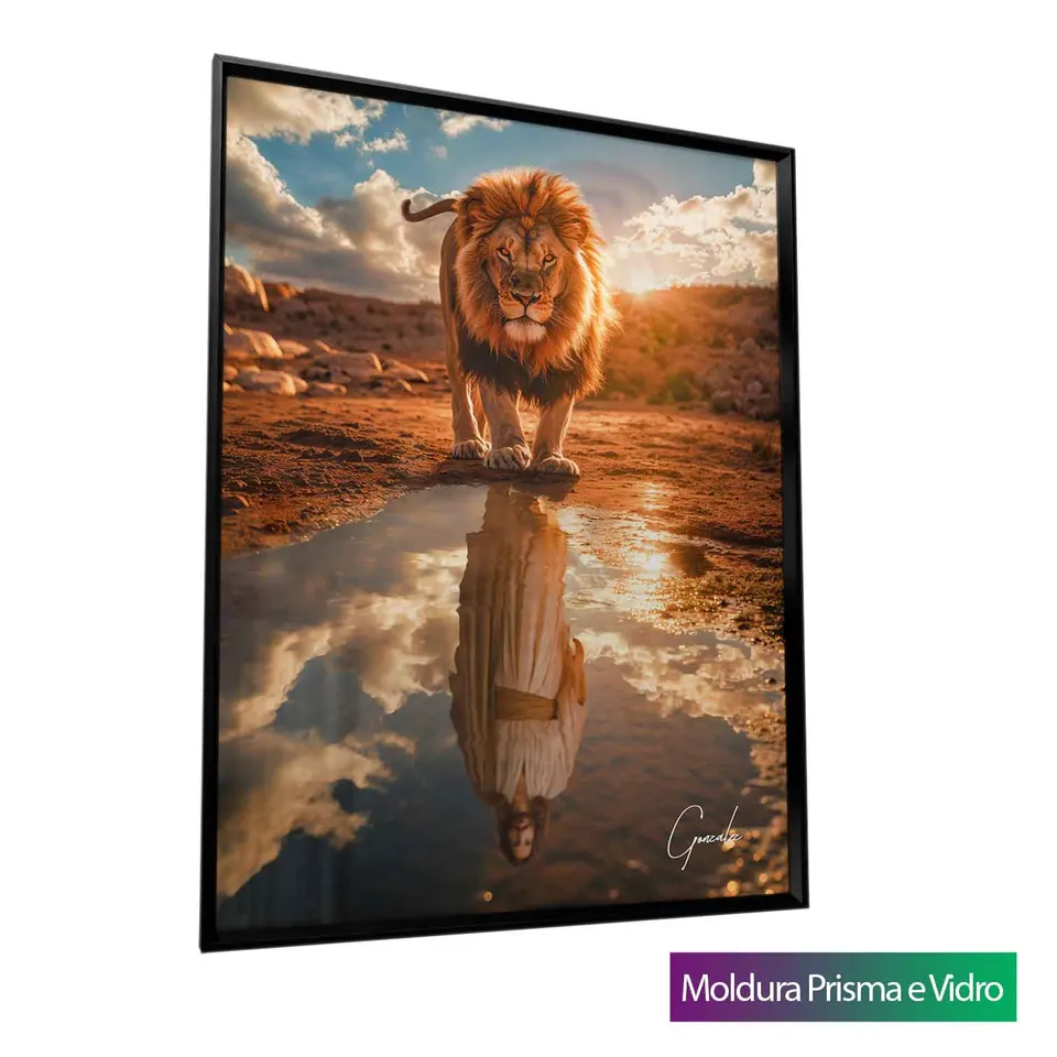 Quadro Leão de Judah e o Reflexo Divino com moldura Prisma e vidro