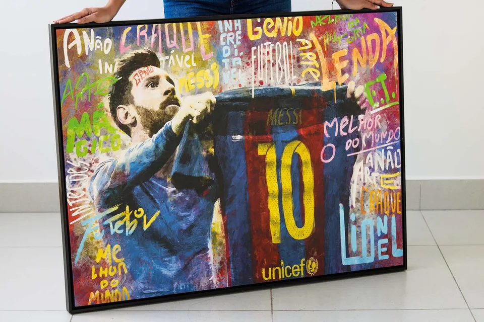 Quadro O ET da Catalunha Messi com moldura de filete preta (foto 6)